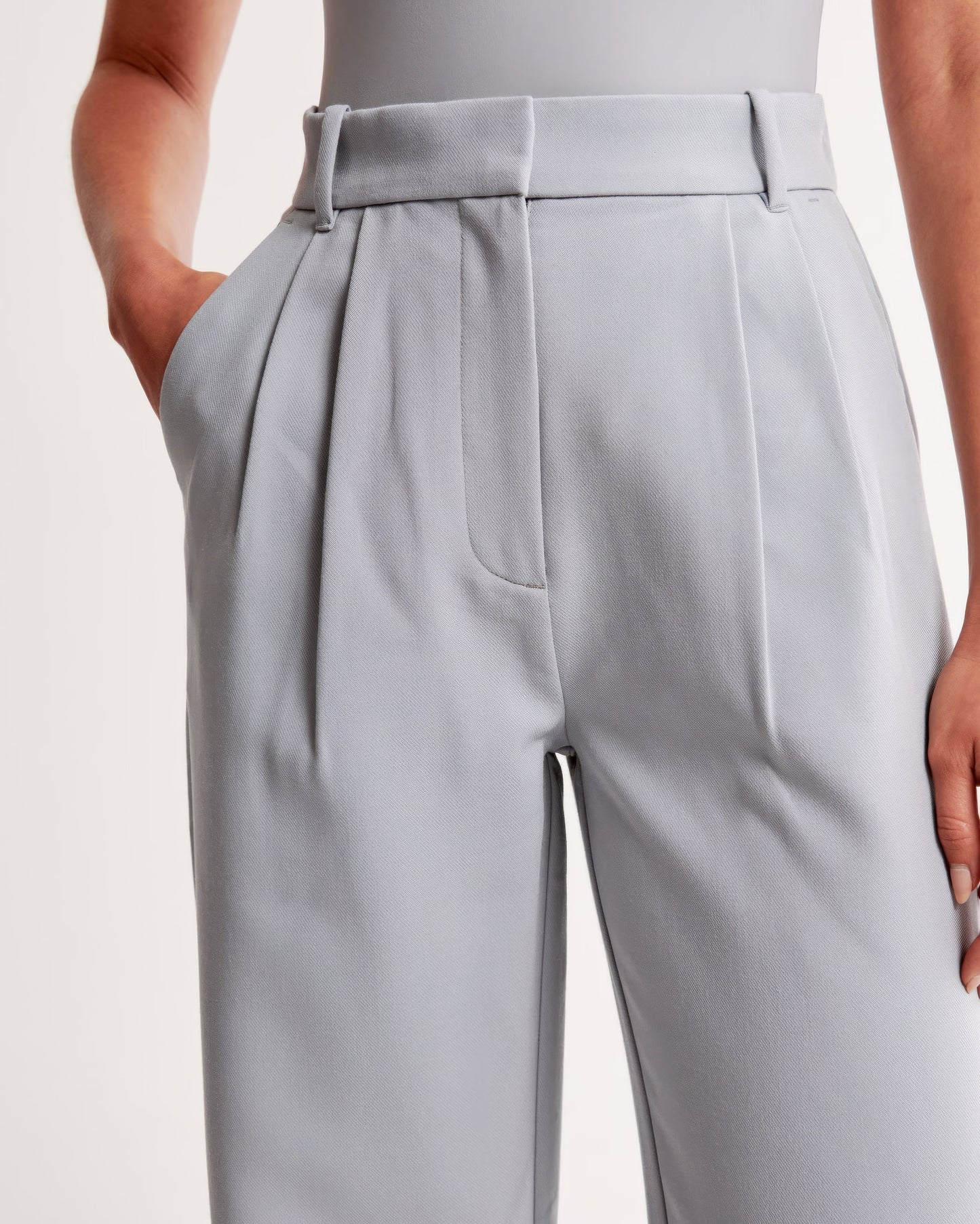 Pantalón ancho elegante y cómodo de cintura alta 